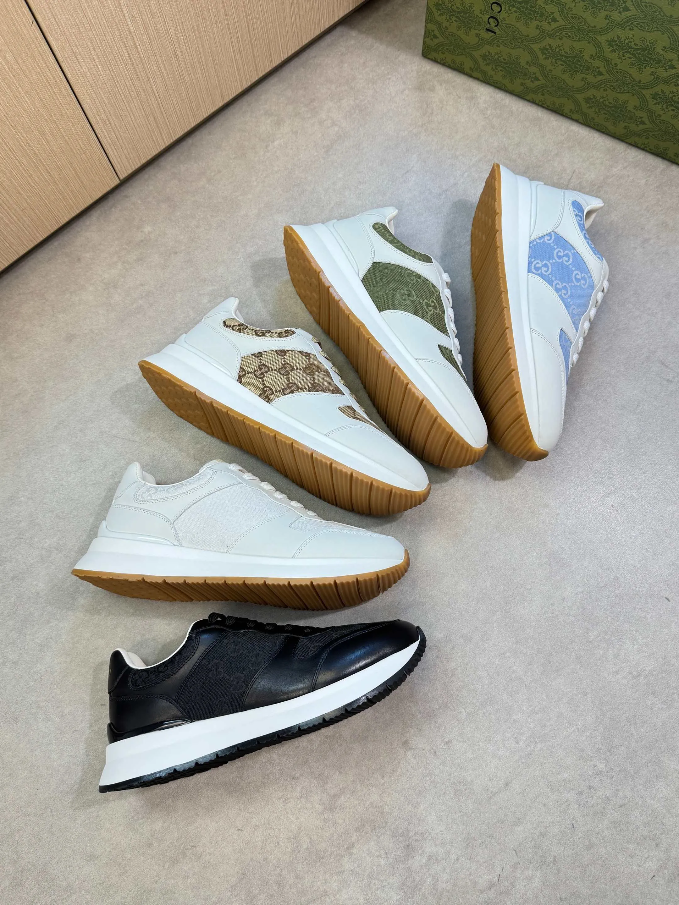 Men's shoes 💰800 [Gucci] Gucci - High-end quality original single casual sports shoes - Upper: 🔝 Nappa calfskin, brand totem cloth, tongue cloth label, heel silk screen brand LOGO - Lining: water-dyed cowhide - Outsole: ultra-light T men's shoes 💰U·Rubber; two-color molded outsole -Super high quality control·Fine workmanship: highlighted (high-end·luxury·grade) -Size :38-44 (45, can be customized)·GC0372